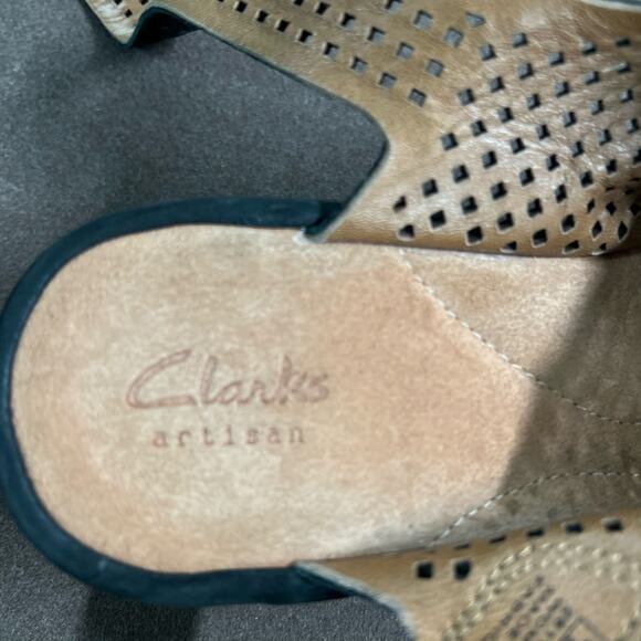 Clarks Reedly Black Criss Cross Nubuck Wedge Sandal Women's Size 7 - Picture 7 of 12